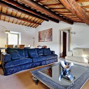 Appartement Piazza Mattei Elegant | Romeloft, Rome